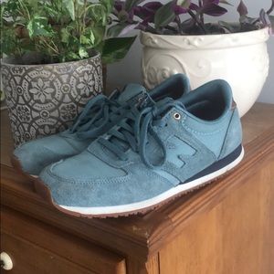 New Balance Women’s Size 8